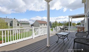 862 Heartland Park Ln, Antioch, IL 60002