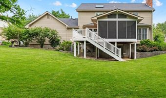 1218 Chavaniac Dr, Ballwin, MO 63011