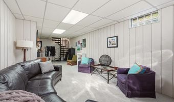 1155 Romayne Dr, Akron, OH 44313