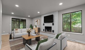 929 E NORTHWOOD Dr, Appleton, WI 54911