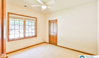 1859 Sherwood Cir, Allentown, PA 18103
