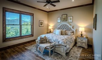 534 Farm Loop Rd, Banner Elk, NC 28604