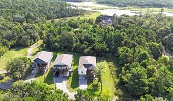 5114 Oak St, Bay St. Louis, MS 39520