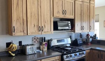 893 Foothill Dr, Apple Valley, UT 84737