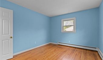 99 Carolina Back Rd, Charlestown, RI 02813