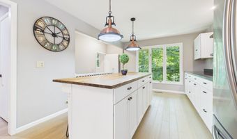 1607 Van Buskirk Rd, Anderson, IN 46011