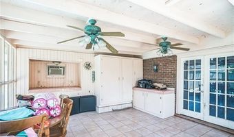 121 MAGNOLIA Dr, Belle Chasse, LA 70037