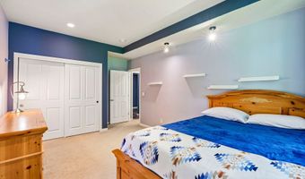 8297 SW HAYDEN Dr, Beaverton, OR 97007