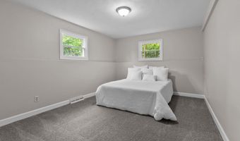 324 W SUNSET Ave, Appleton, WI 54911