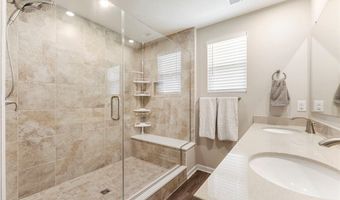 800 Dipper Ln 3, Aurora, OH 44202