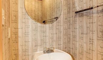 6563 MCKENNA Way, Alexandria, VA 22315