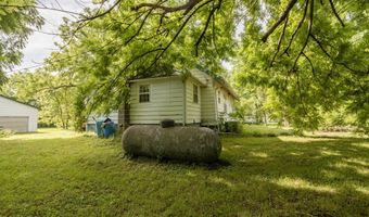 21402 Lawrence 2192, Aurora, MO 65605