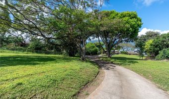 44-375 Kaneohe Bay Dr, Kaneohe, HI 96744
