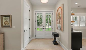 24 Alumni Rd, Beaufort, SC 29907