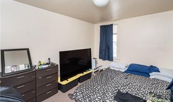 176 RAILROAD St, Lincoln, RI 02838