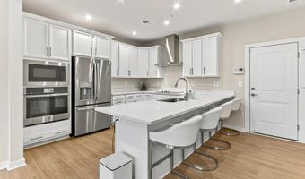 20328 NEWFOUNDLAND Sq, Ashburn, VA 20147