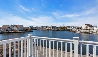 42 Carlyle Dr, Bayville, NJ 08721
