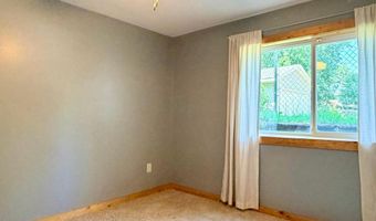 2110 Darling Ave E, Alexandria, MN 56308