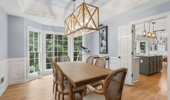 5050 Southlake Dr, Alpharetta, GA 30005