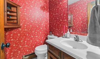 13 Holt Rd, Amherst, NH 03031
