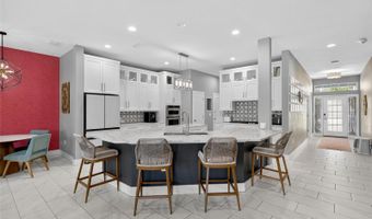 526 ISLEBAY Dr, Apollo Beach, FL 33572