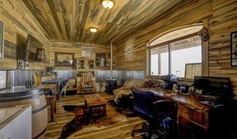 5 Cowboy Dr, Clark, WY 82435