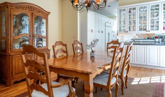 37 Woodruff Ln, Cornwall, CT 06796