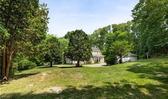 121 Commonwealth Ave, Warwick, RI 02886