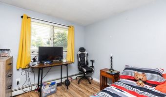 8 Andover Rd, Beverly, MA 01915