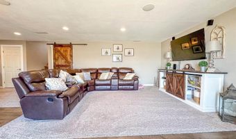 502 Granite Dr, Bismarck, ND 58503