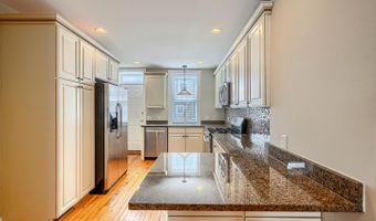 522 S CURLEY St, Baltimore, MD 21224