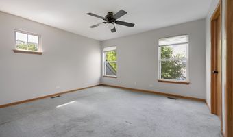461 Winding Canyon Way, Algonquin, IL 60102