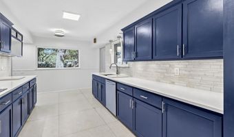 1813 Clare Dr, Alice, TX 78332