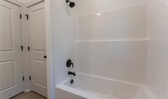 3 Sean Ln, Bella Vista, AR 72714