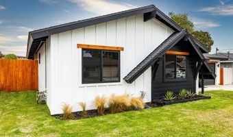 2146 Foster St, Oceanside, CA 92054