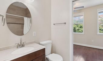 908 LONGFELLOW St NW, Washington, DC 20011