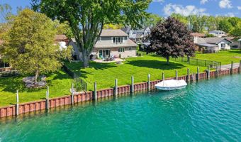 7253 Flamingo Rd, Algonac, MI 48001