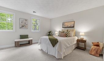 37 Concord Rd, Acton, MA 01720