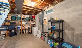 404 Jefferson Dr, Alcester, SD 57001