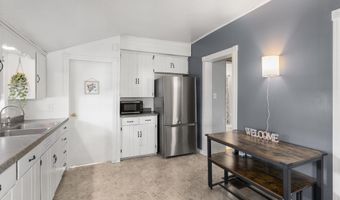 817 W PACKARD St, Appleton, WI 54914