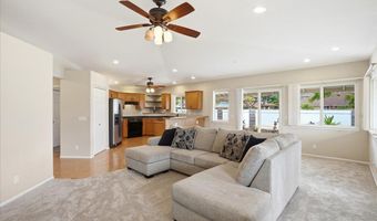 77 Kealohilani St, Kahului, HI 96732