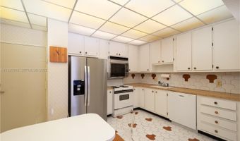 2851 NE 183rd St 2211 E, Aventura, FL 33160