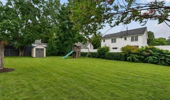 236 Mermaid Ave, Beachwood, NJ 08722