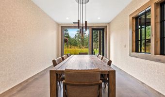 453 Chief Cliff Trl, Bigfork, MT 59911