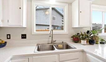 3342 Leonard Cir, Anchorage, AK 99507