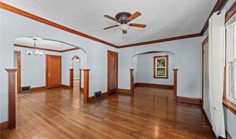 2318 Mogadore Rd, Akron, OH 44312