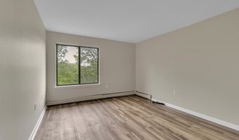 2315 Cromwell Hills Dr 2315, Cromwell, CT 06416