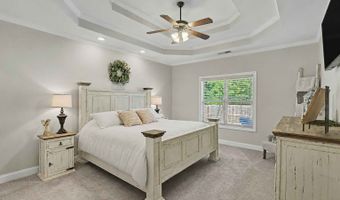 17 Maple Grove Dr, Adairsville, GA 30103