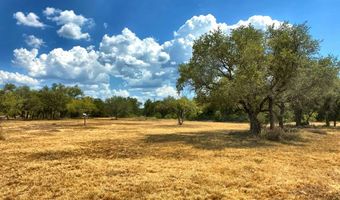 7 Oriole Dr, Camp Wood, TX 78833