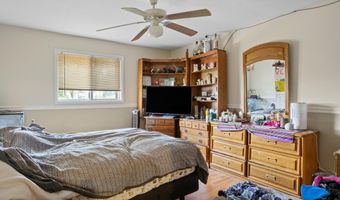 484 BROUGH Rd, Abbottstown, PA 17301